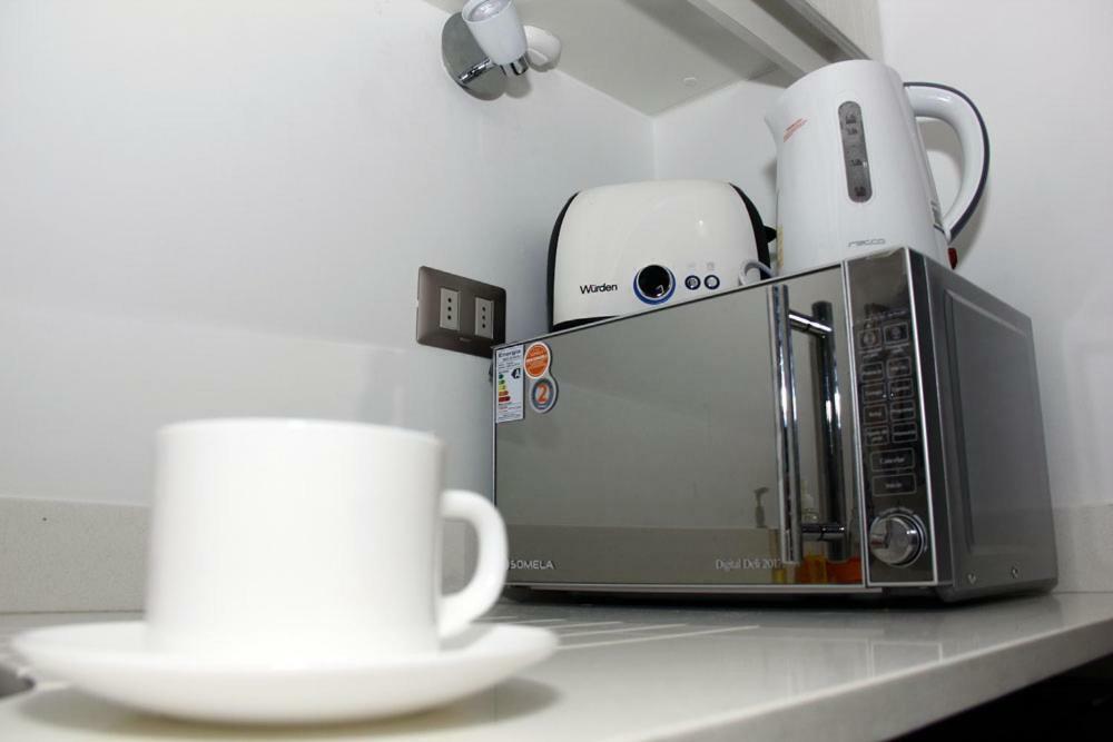 Apartamento De Lujo. Frente Mall Plaza *